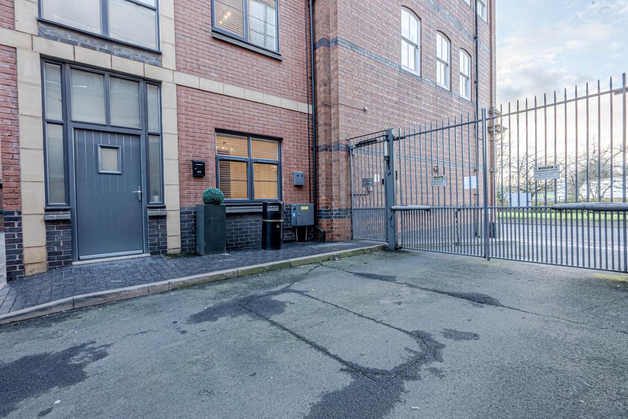 Stunning Three Bedroom Townhouse In The Jewellery Quarter, Birmingham City Centre Sleeps 5- Free Parking Екстер'єр фото